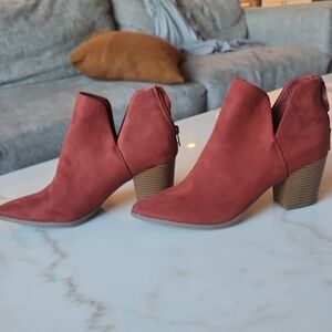 Sun + Stone Rust Ankle Booties, Size 10